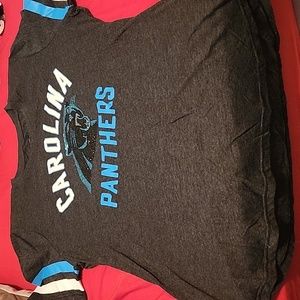 Official NFL women's apparel t-shirt. it's a XXL, but it fits like a size L.